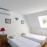 Maison En Pierre Piscine Clim Varennes (Red Perigord)