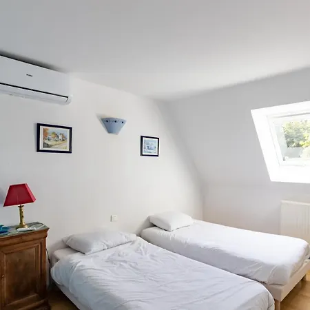 Vakantiehuis Maison En Pierre Piscine Clim