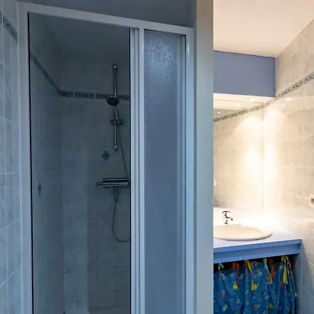 Maison En Pierre Piscine Clim Varennes (Red Perigord)