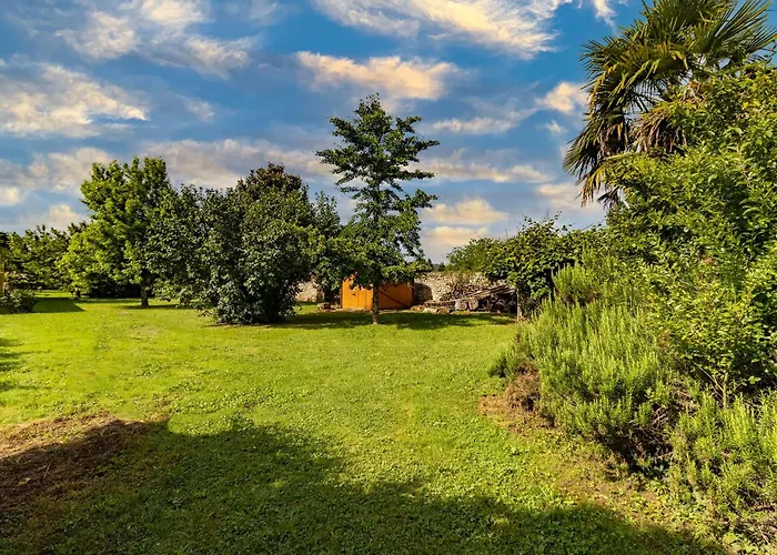 Maison En Pierre Piscine Clim Tatil Evi